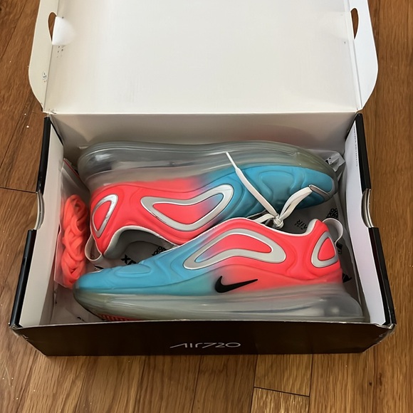 Women’s Nike air max 720 size 9 - Picture 6 of 7